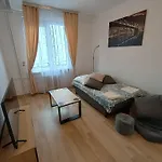 Lux Mare شقة غدينيا